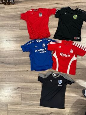 5 youth soccer jerseys England Chelsea Liverpool etc lot 2